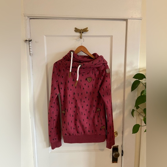Wanakome Artemis Cowl Neck Hoodie Sweatshirt Cranberry Pine Trees M - Picture 2 of 12